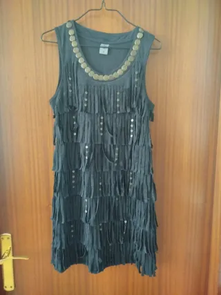 Vestido negro de flecos marca mero moda talla m