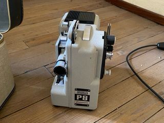 Proyector super 8 Eumig