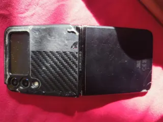 4 móviles: Z Flip 3, Pixel 2XL, ZTE, Huawei