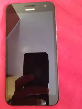 4 móviles: Z Flip 3, Pixel 2XL, ZTE, Huawei