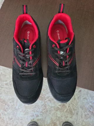 Zapatos para trabajar con punta de hierro
