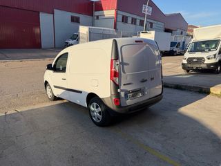 Nissan NV250 2021