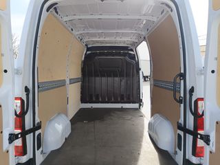 Renault Master 2.3 FURGON L2H2 135CV 3500KG