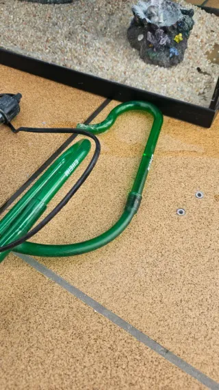 Acuario completo con filtro eheim y calentador