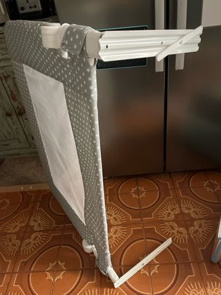 Barra de seguridad para cama infantil