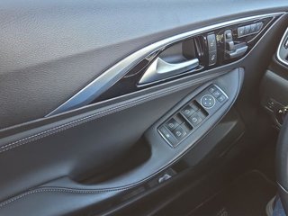 Infiniti QX30 2.2d Premium 7DCT AWD