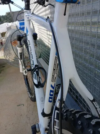 Bicicleta de Montaña Lapierre 700.