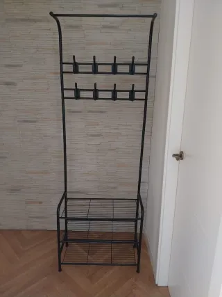 Perchero Metálico Negro con estantería