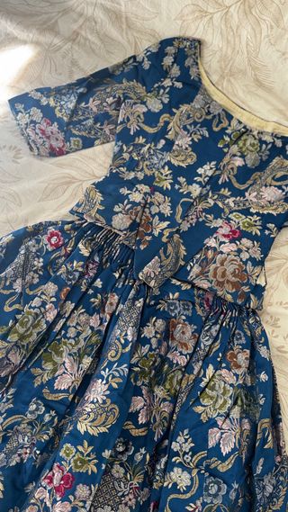 Traje de Fallera azul y dorado