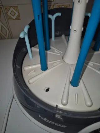 Sterilizzatore per biberon Babymoov