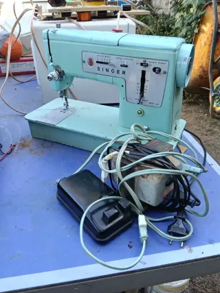 Máquina de coser Singer robusta