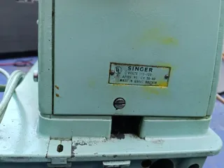 Máquina de coser Singer robusta