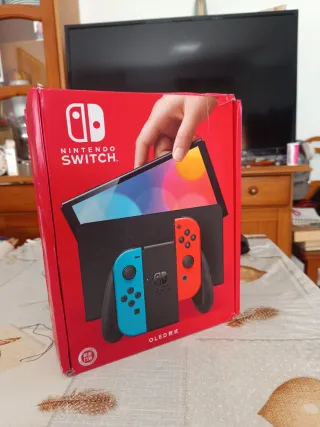 Nintendo Switch OLED + Mario Maker 2 y Luigi Mansi