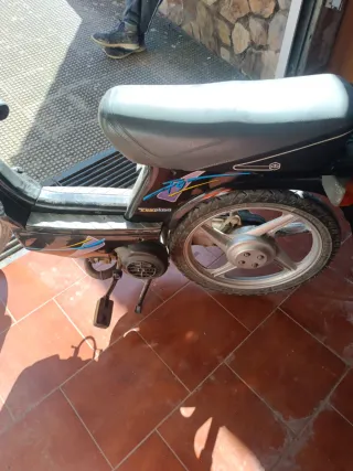 Vespino F9 Moped - 1222 km - Papers