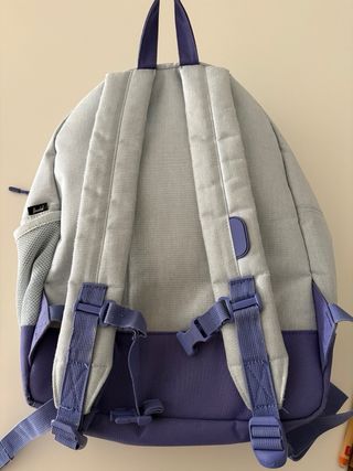 Mochila Herschel y estuches Legami