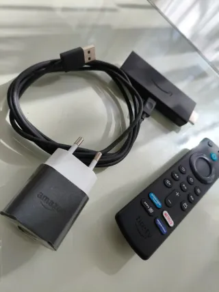 Amazon Fire TV Stick con Mando