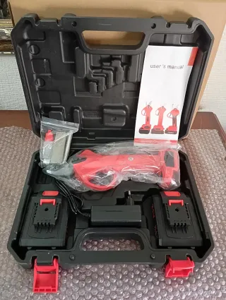 TIJERAS ELÉCTRICAS DE PODAR Y MOTOSIERRA.