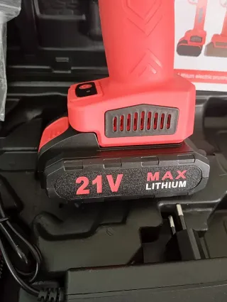 TIJERAS ELÉCTRICAS DE PODAR Y MOTOSIERRA.