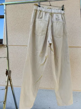 Pantalon bombacho beige Stradivarius Talla XS