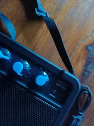 Mini Amplificador guitarra Portátil Negro