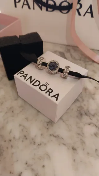 Lote 3 charms Pandora para Maria.