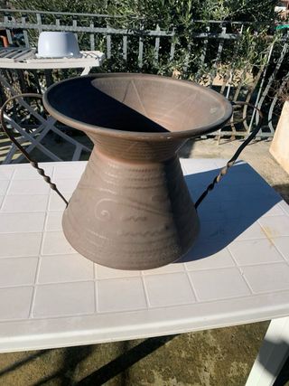 Conca di rame grande decorata