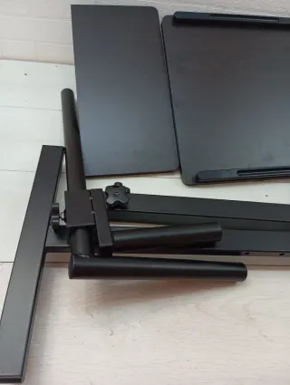 Mesa portátil ajustable para ordenador