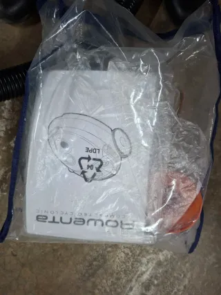 Aspirador Rowenta Compacteo 1900W