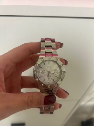 Reloj Guess Plateado