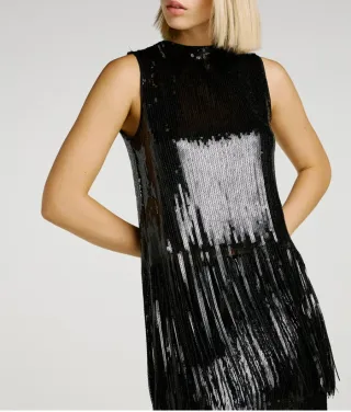 Top lentejuelas y flecos negro