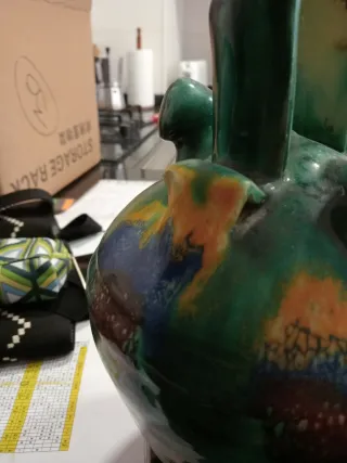 Botijo antiguo esmaltado multicolor