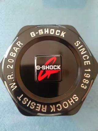 Reloj Casio G-Shock Negro y Dorado