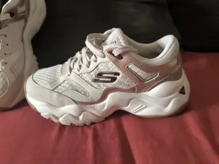 Zapatillas Skechers Mujer Blanco y Dorado