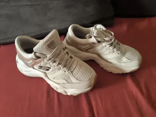 Zapatillas Skechers Mujer Blanco y Dorado