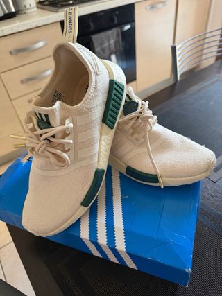 Adidas NMD R1 Parley 39 1/3