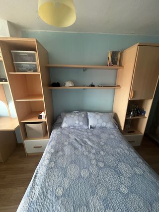 Habitación juvenil modular con escritorio