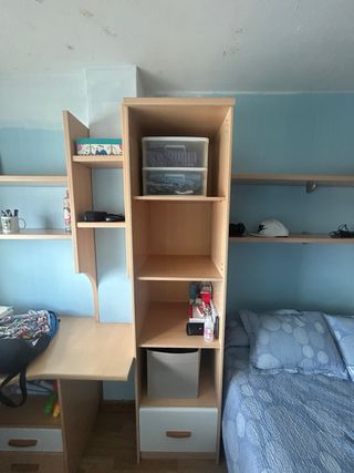 Habitación juvenil modular con escritorio