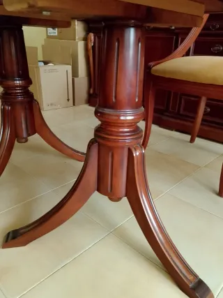 Mesa comedor Banak con marqueteria y cristal