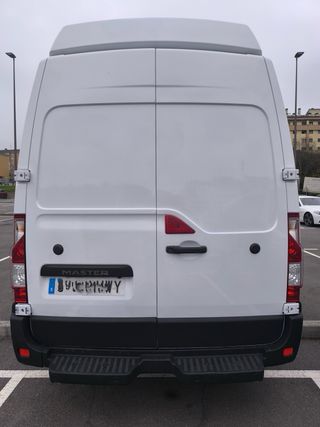 Renault Master 2021