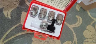 Tornillos de seguridad para ruedas