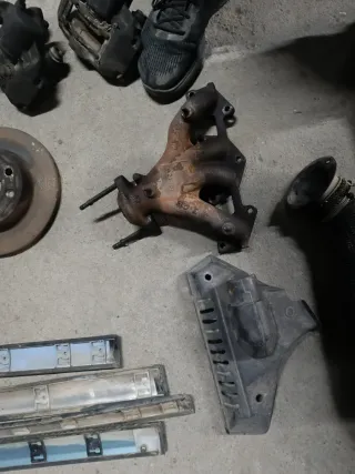 Colector de escape y protector Renault 19