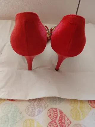 Sandalias Santino Rojas con Pedrería