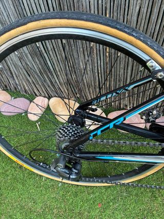 Bici Giant da strada per bambini da 24 pollici