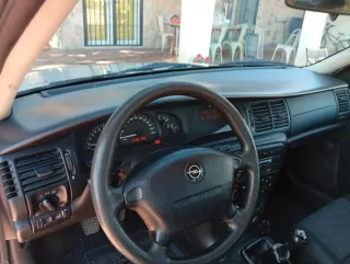 Opel Vectra bola remolque