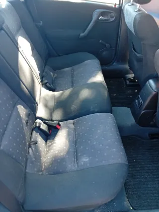 Opel Vectra bola remolque