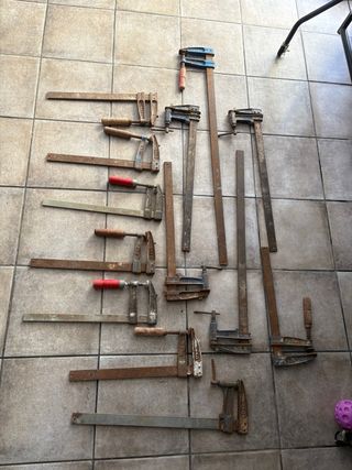 Lote de gatos de carpintería