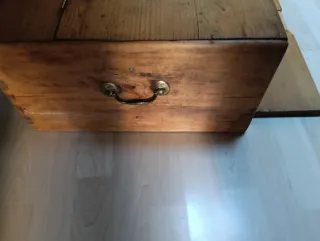 Maleta de madera antigua