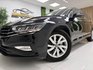 VW Passat Variant 2.0TDI Business desde 265€/mes*