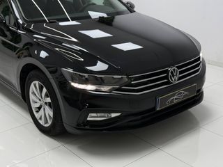 VW Passat Variant 2.0TDI Business desde 265€/mes*