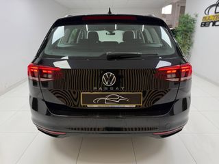 VW Passat Variant 2.0TDI Business desde 265€/mes*
